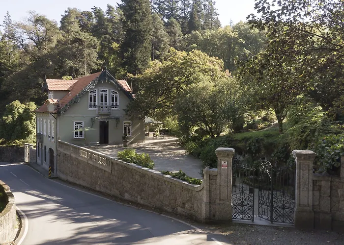 The Grove Houses